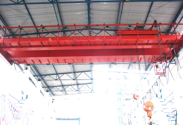 江西宜春双梁行车行吊厂家 桥吊安装是一个复杂的过程